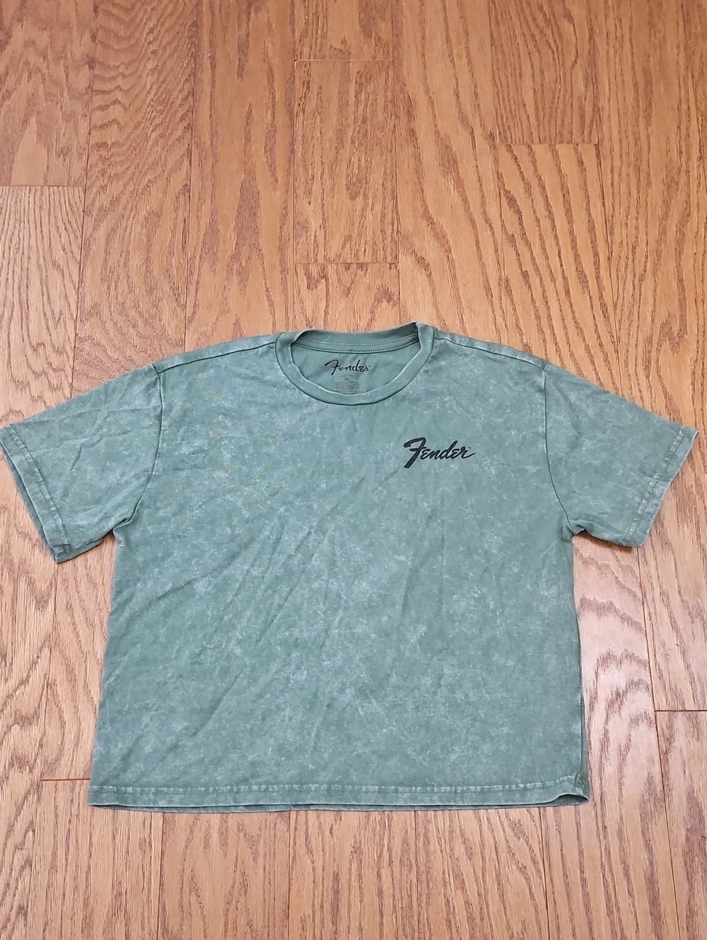 Fender Rock N Roll Guitars Green Acid Wash Cropped Graphic Tee Shirt Size XL - Picture 2 of 4